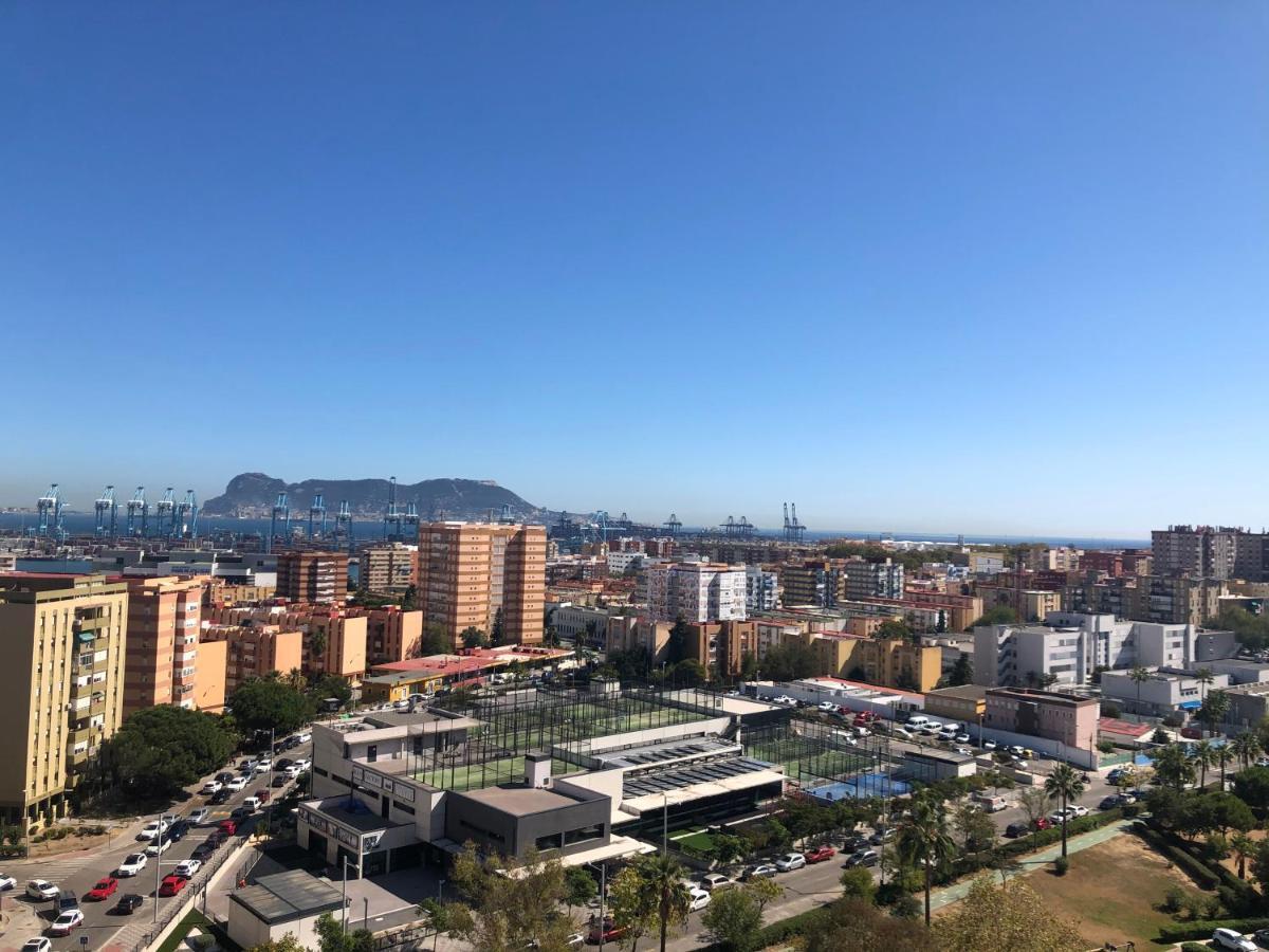 Piso Semicentrico Con Vistas A La Bahia De Algeciras Apartment Exterior photo